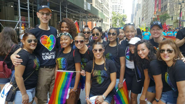 adam-silver-nba-lgbt-pride-parade.png